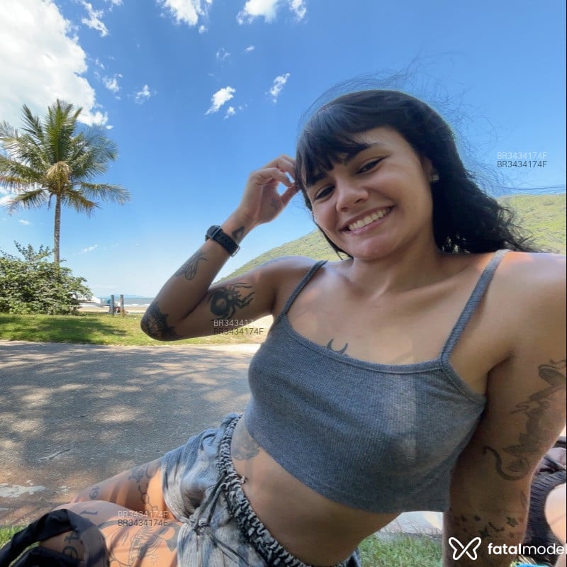 Acompanhante Alice - Feed