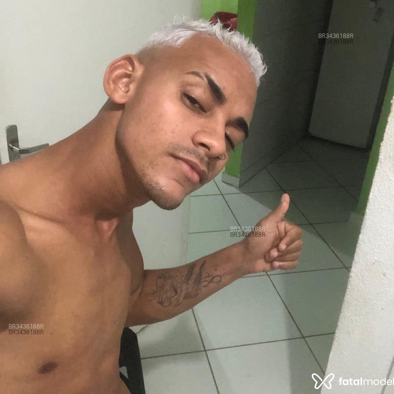 Acompanhante Joao Vitor - Feed