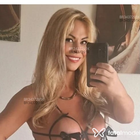 Acompanhante Claudia Fayer - Feed