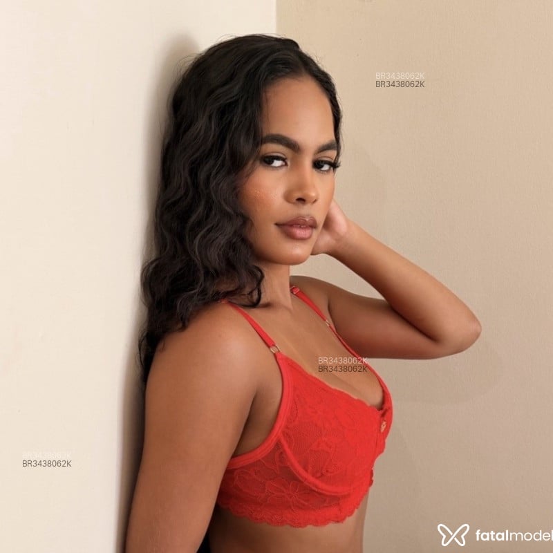 Acompanhante Lara Santos - Feed
