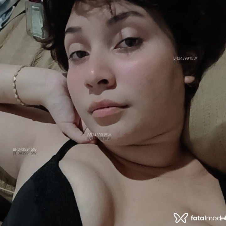 Acompanhante Luuar - Feed