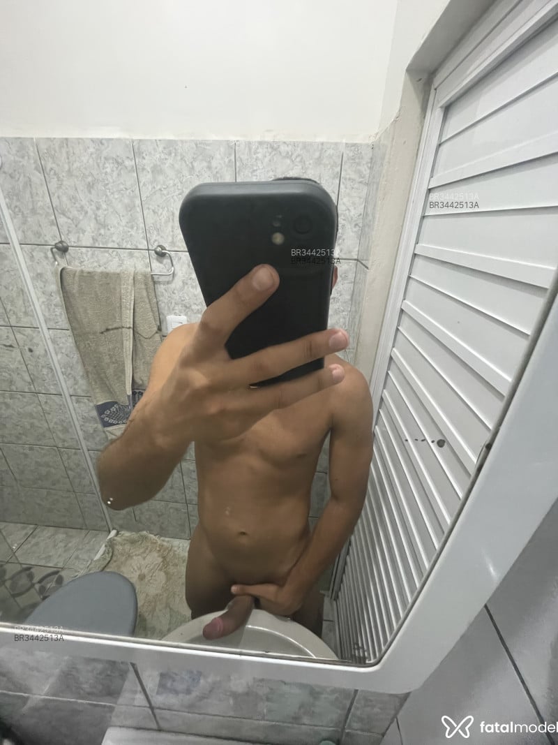Acompanhante Vitor Bau - Feed