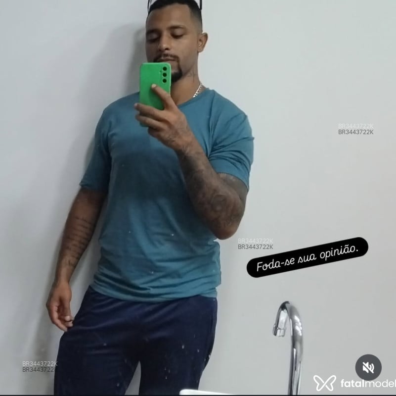 Acompanhante Roberto - Feed
