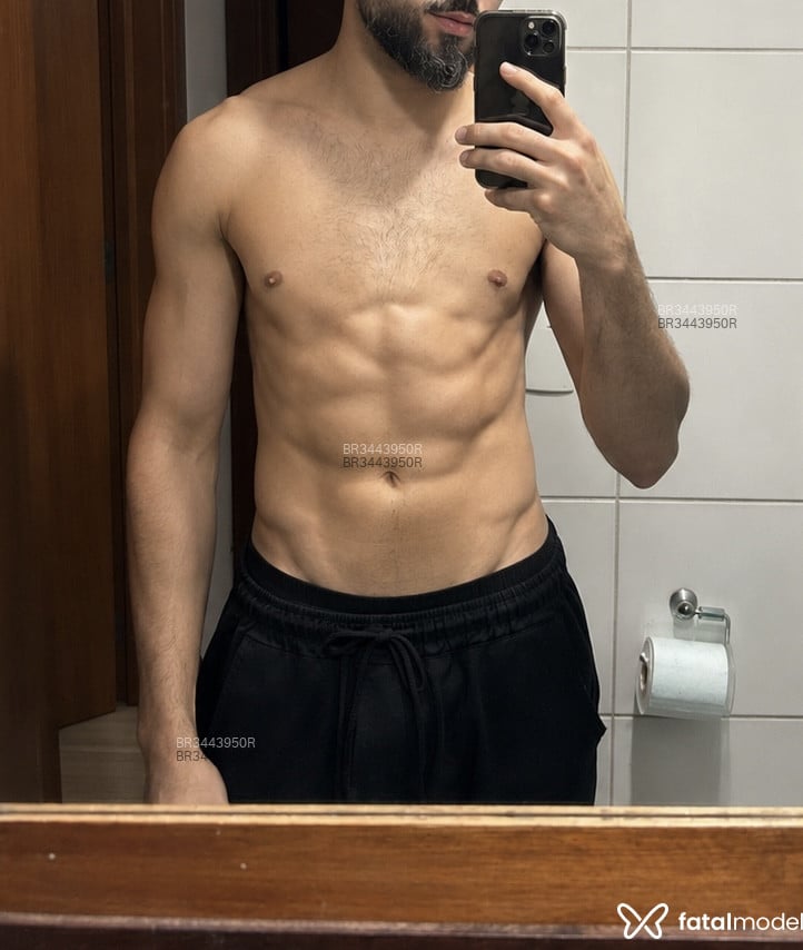 Acompanhante Lucas - Feed