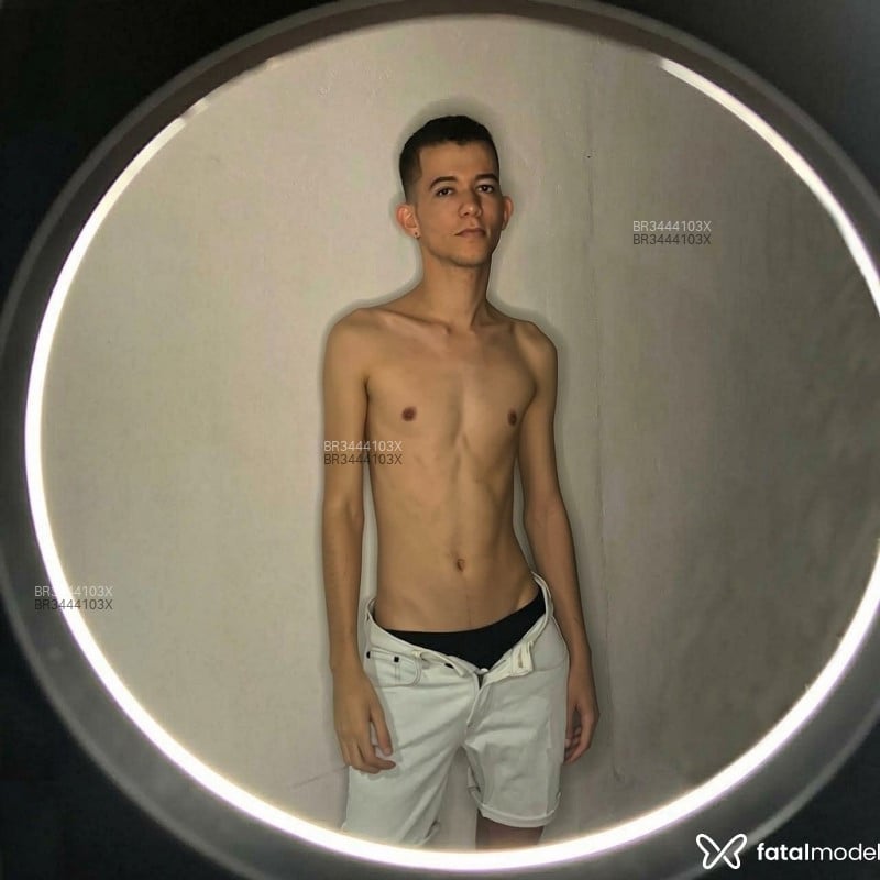 Acompanhante Lolobinho - Feed