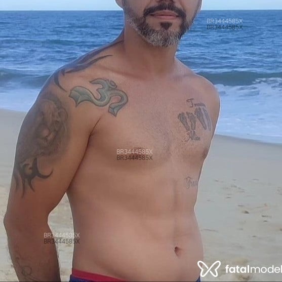Acompanhante Tiago - Feed