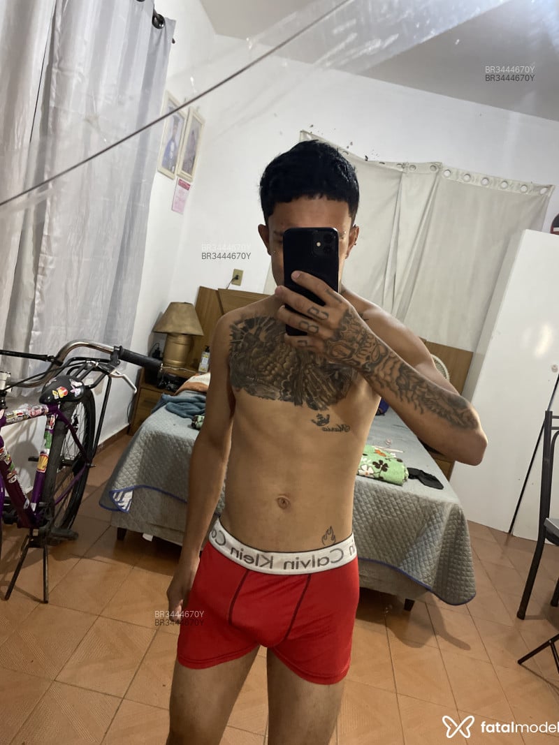 Acompanhante Leandro - Feed