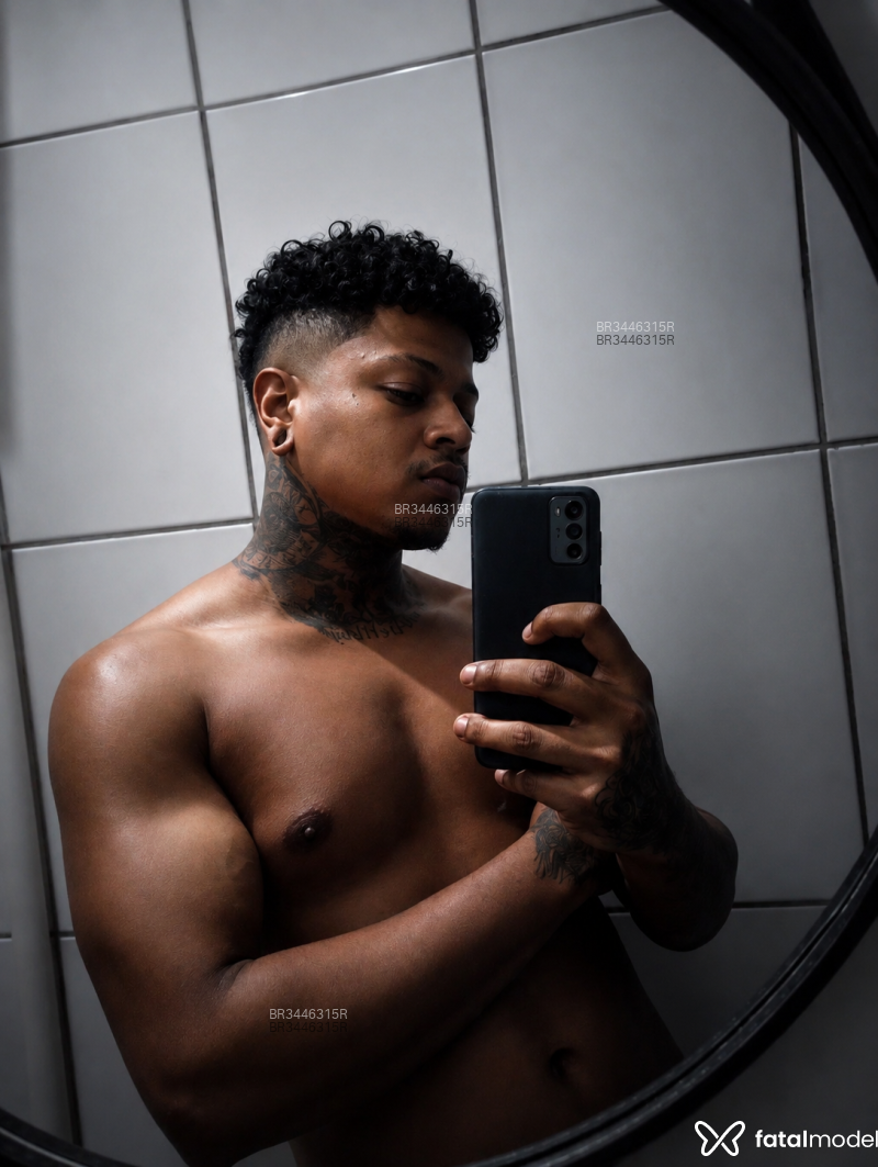 Acompanhante Hellboy - Feed