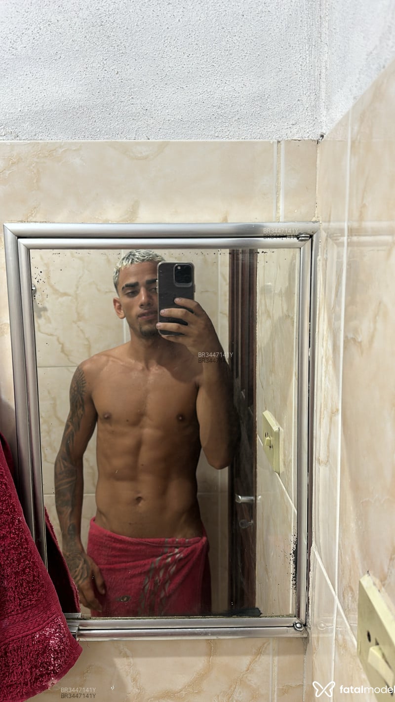 Acompanhante Renato Gomes - Feed