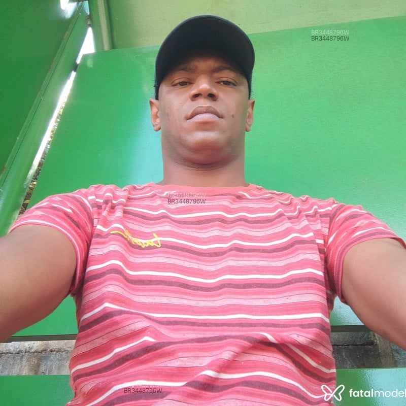 Acompanhante Jhongrand - Feed