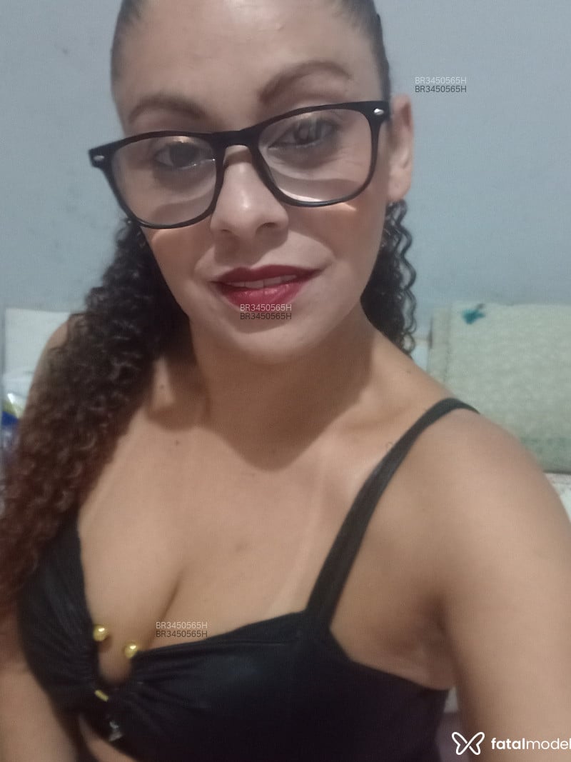 Acompanhante Josiane - Feed