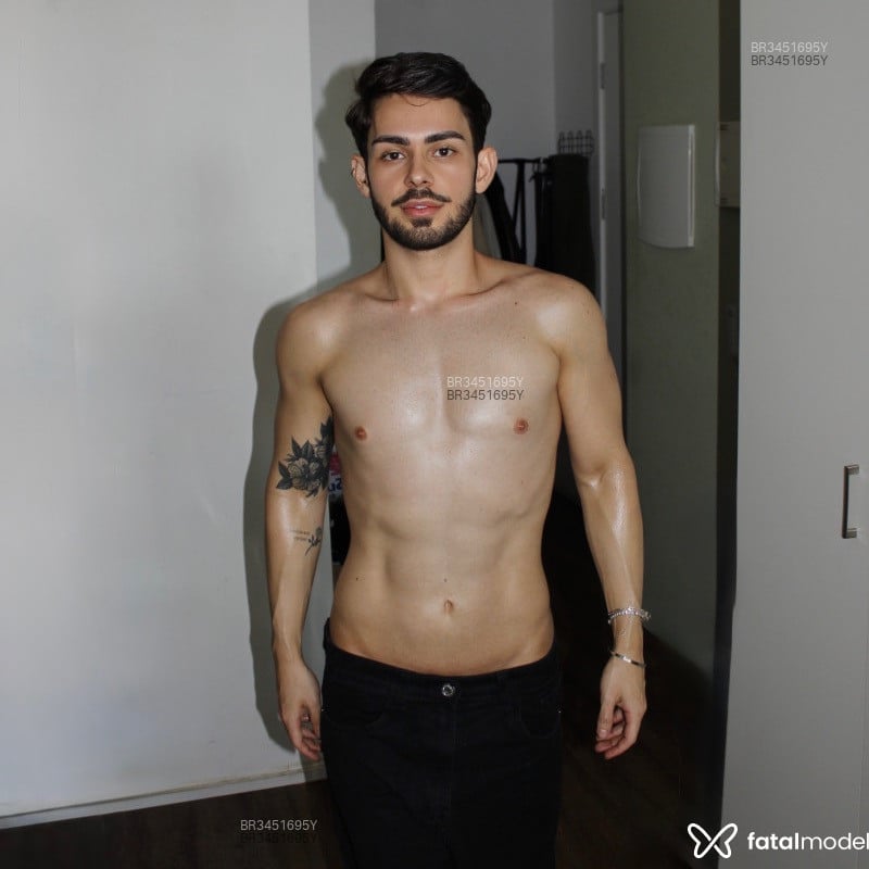 Acompanhante Kevin - Feed