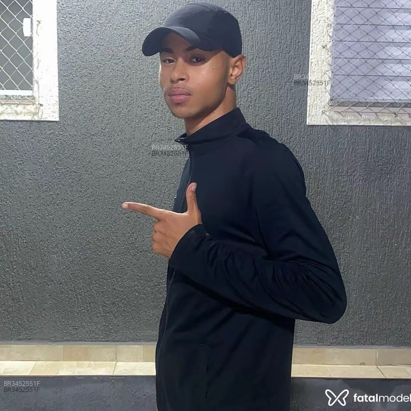 Acompanhante Lucas Apolinário - Feed