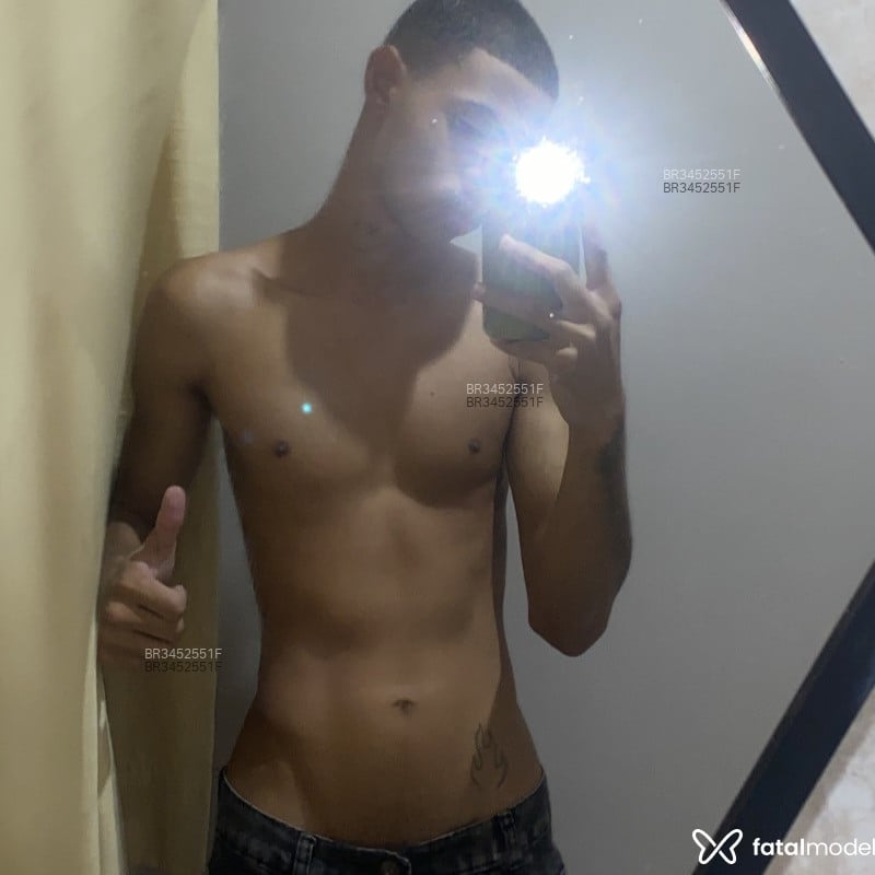 Acompanhante Lucas Apolinário - Feed