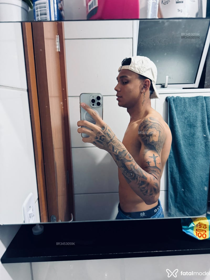 Acompanhante Luciano - Feed