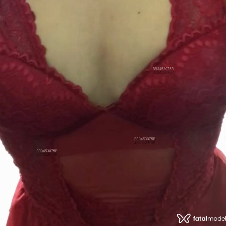 Acompanhante Talina - Feed