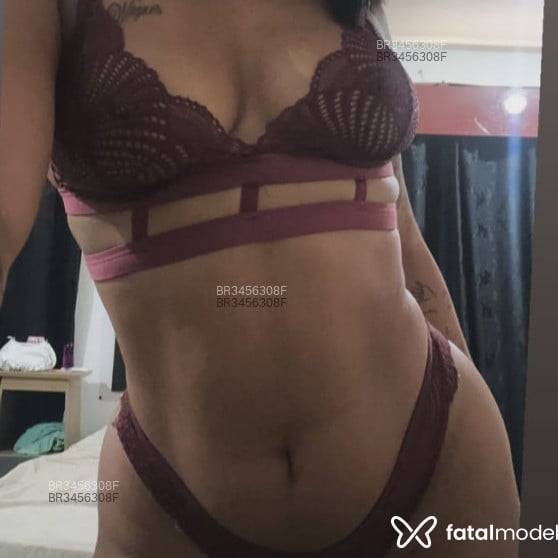 Acompanhante Cristal Souza - Feed