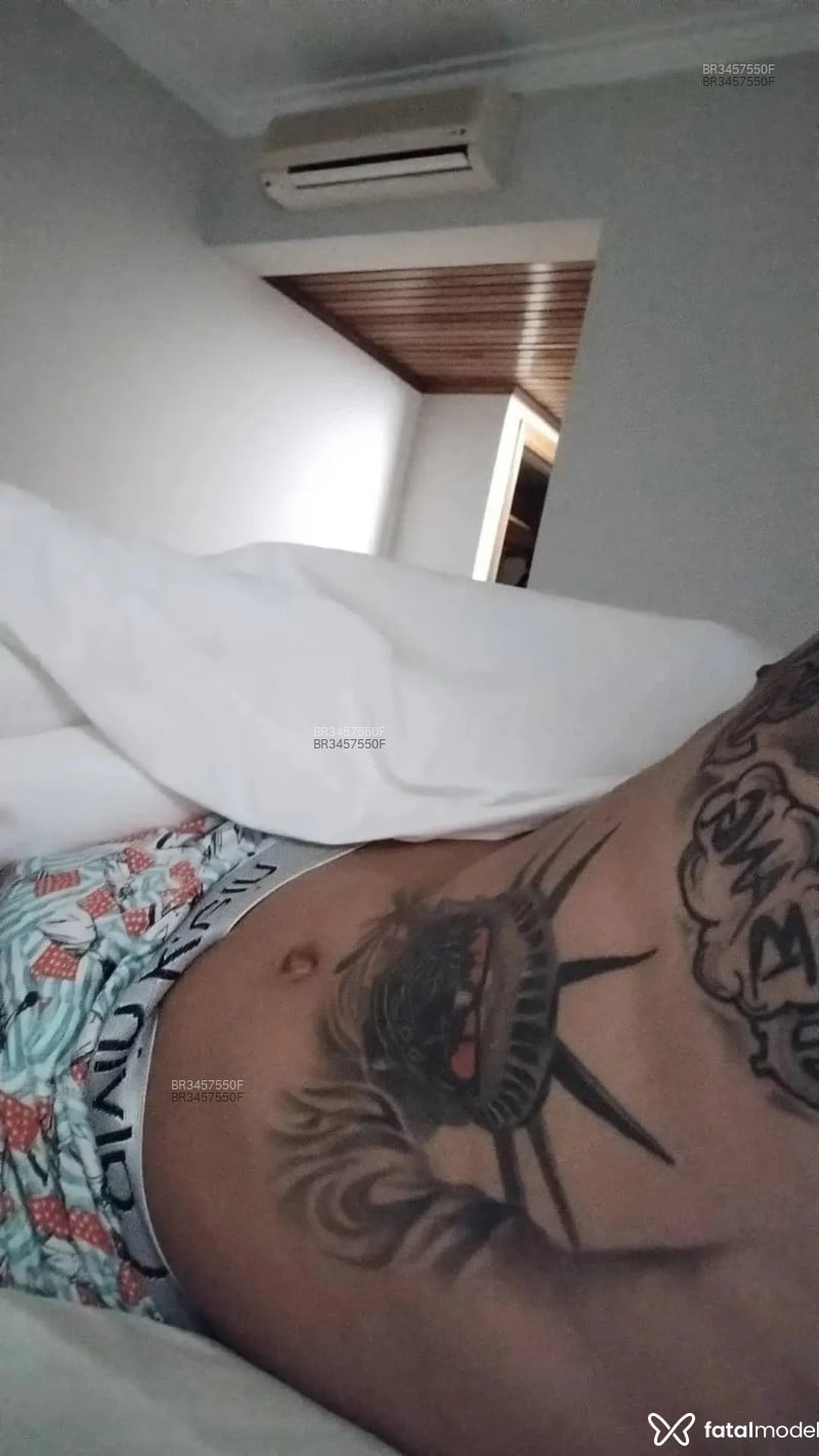 Acompanhante Felipe - Feed