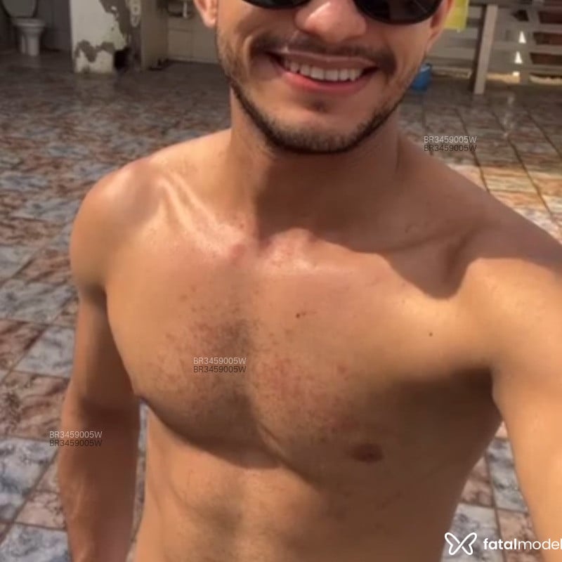 Acompanhante Pedro - Feed