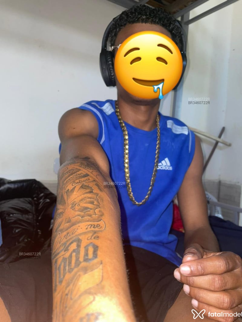 Acompanhante Pretinho - Feed