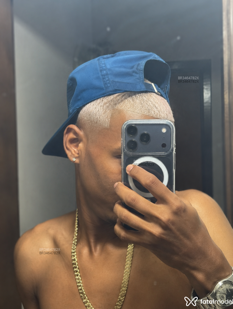Acompanhante Bryan Machuca - Feed