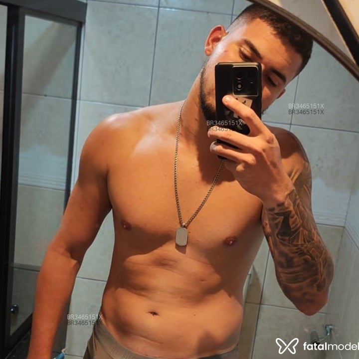 Acompanhante Carlos - Feed