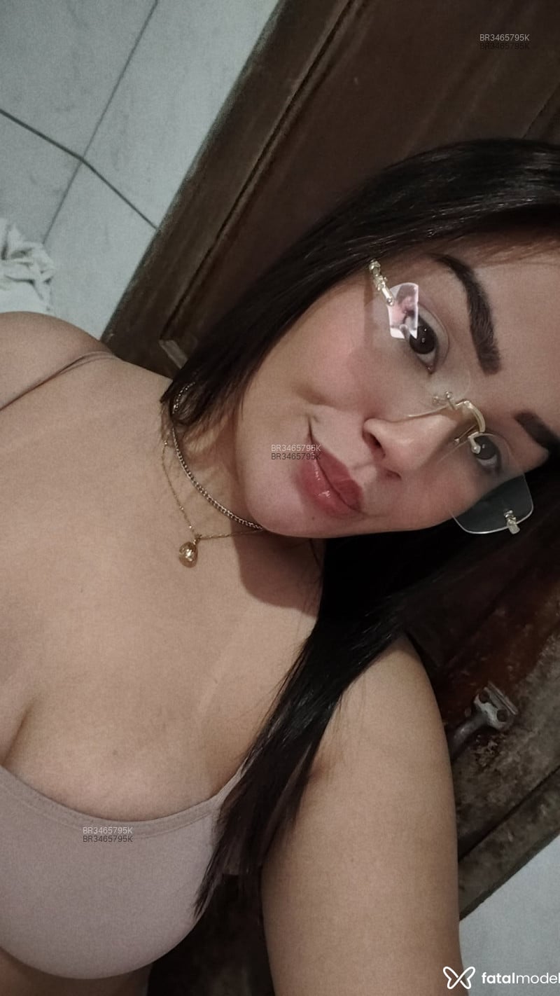 Acompanhante Mônica - Feed