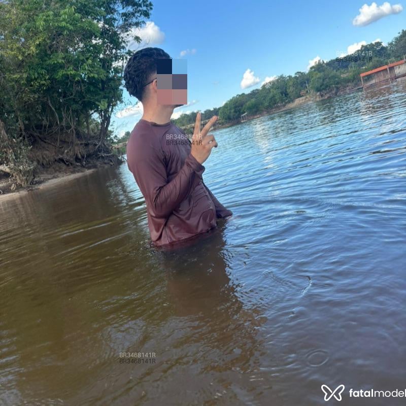 Acompanhante Henrique - Feed