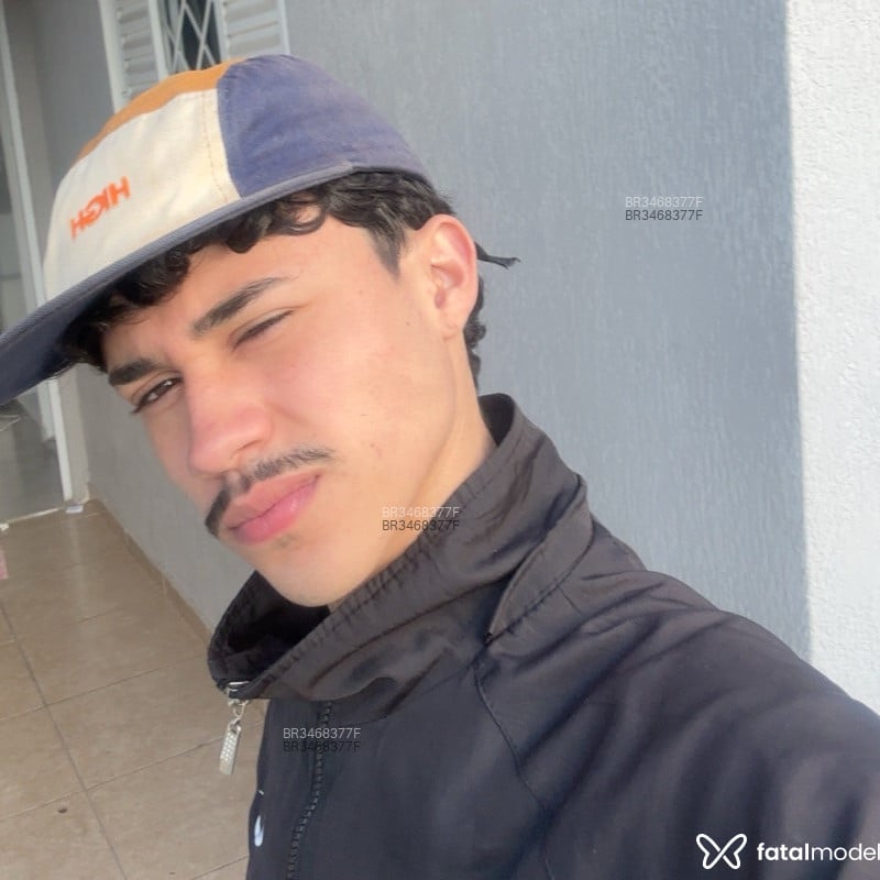 Acompanhante Pedro - Feed