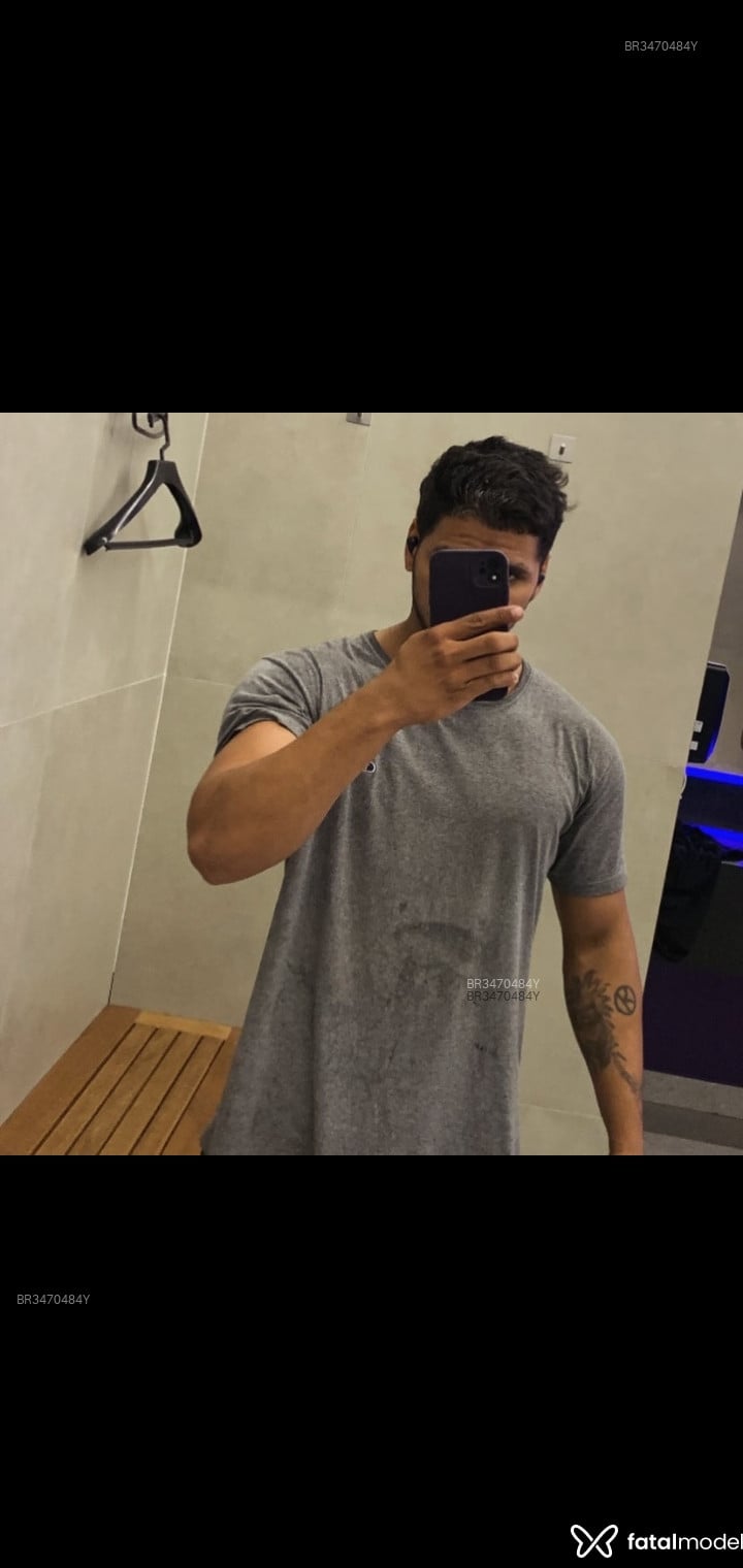 Acompanhante Brenno - Feed