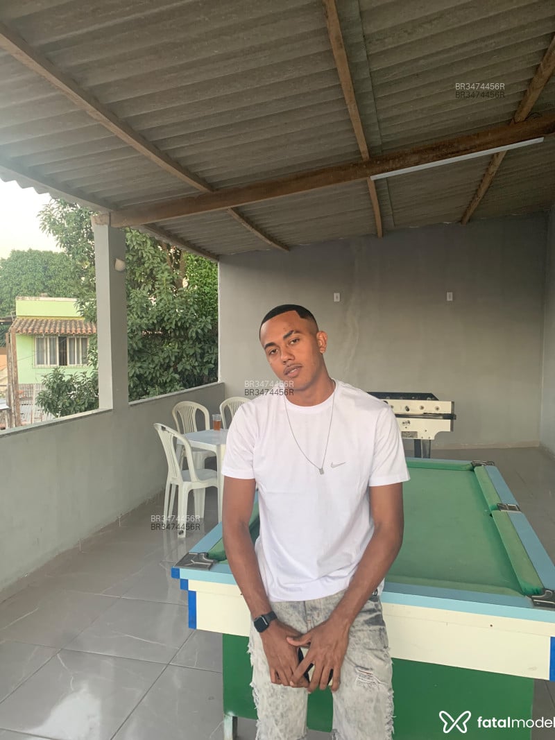 Acompanhante Henrique Barbosa - Feed