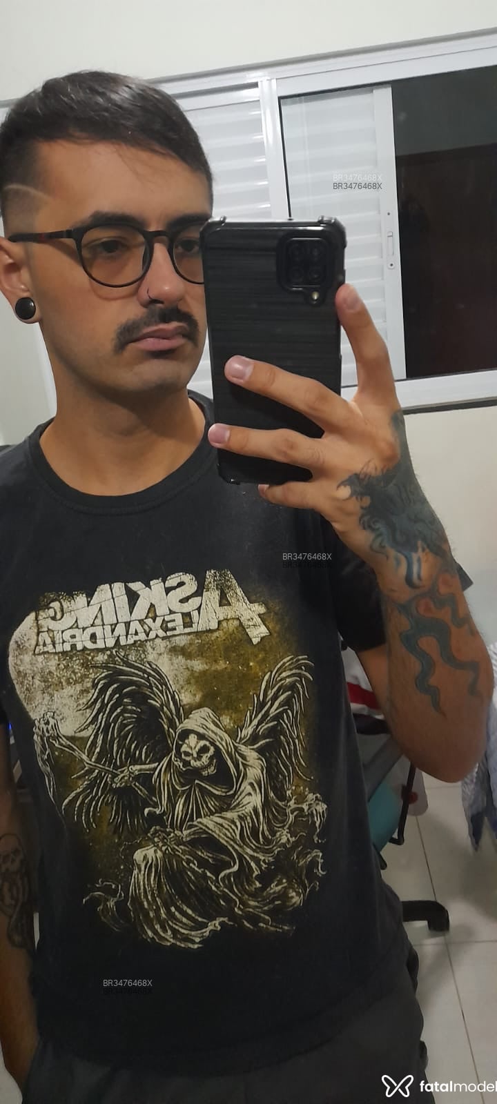 Acompanhante Kyozinho - Feed