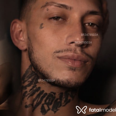 Acompanhante Henrique Transmasc - Feed