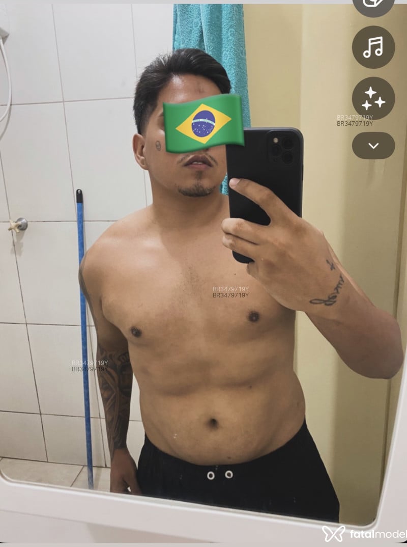 Acompanhante Lucas - Feed