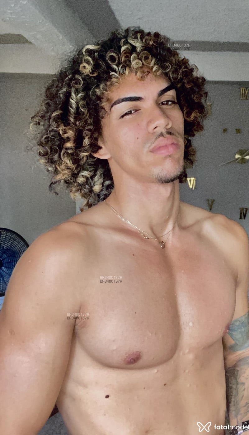 Acompanhante Javier - Feed