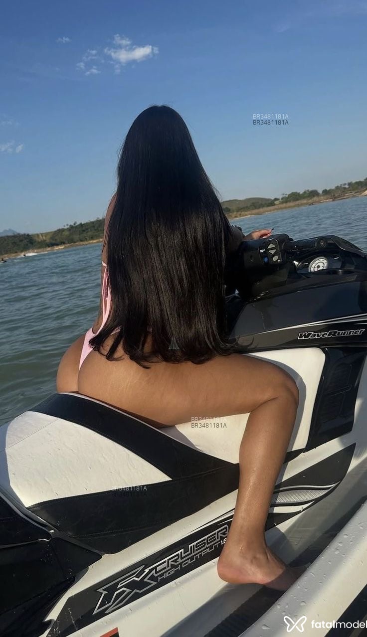 Acompanhante Cristina - Feed