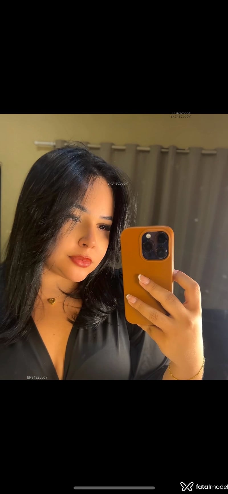 Acompanhante Clara - Feed