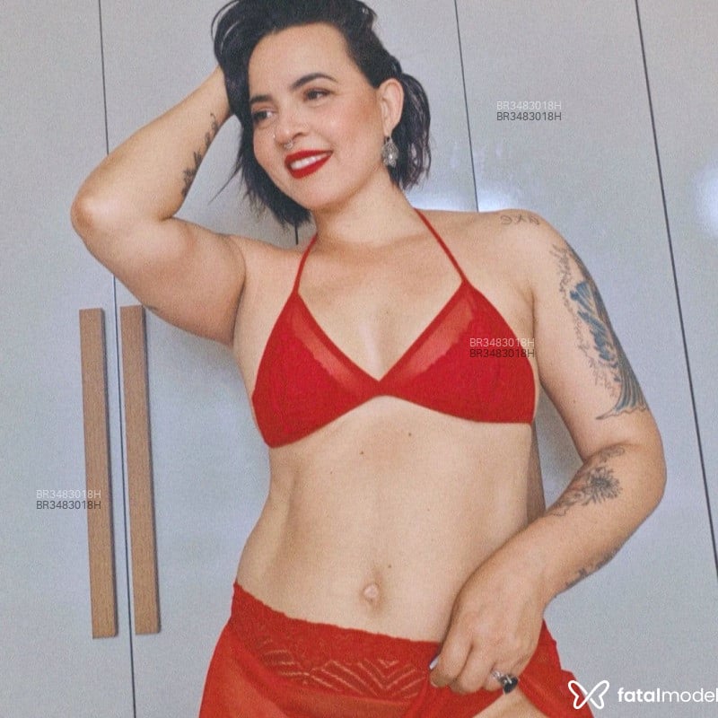 Acompanhante Bella - Feed