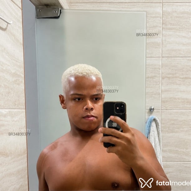 Acompanhante Heitor - Feed