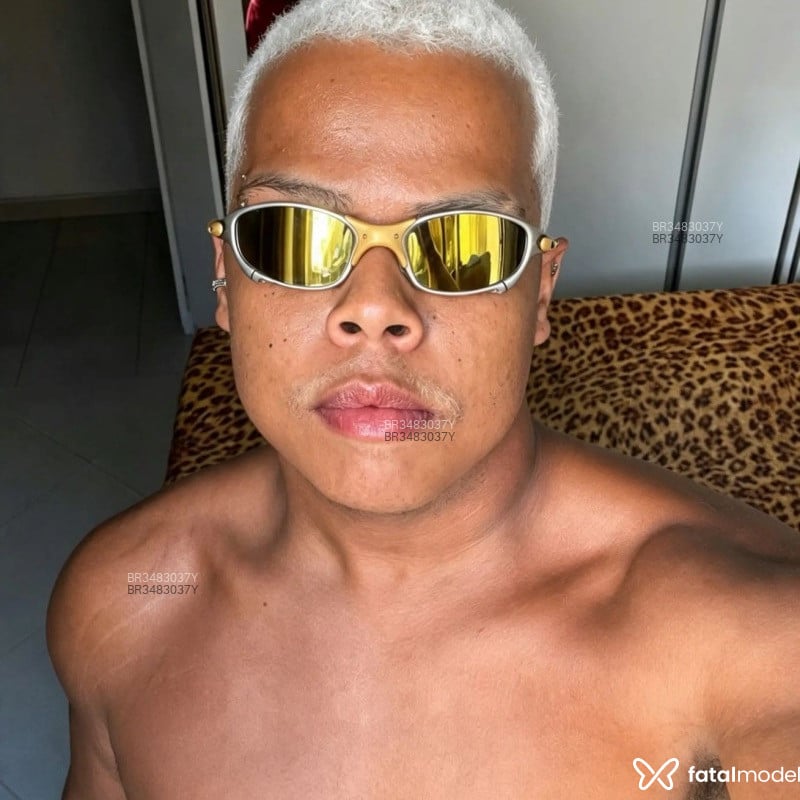 Acompanhante Heitor - Feed