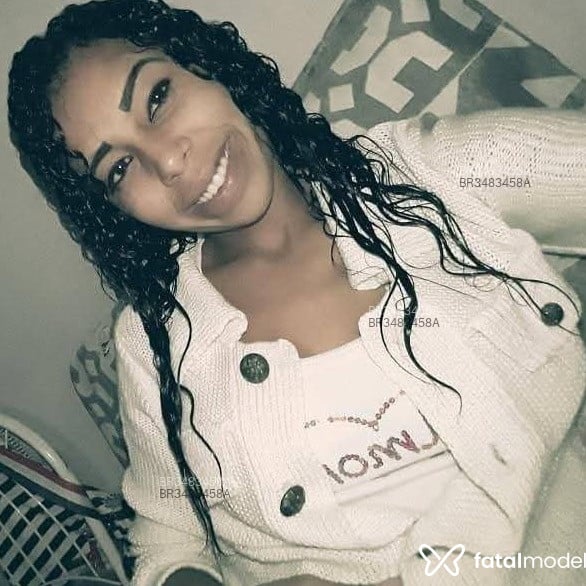 Acompanhante Mirella - Feed