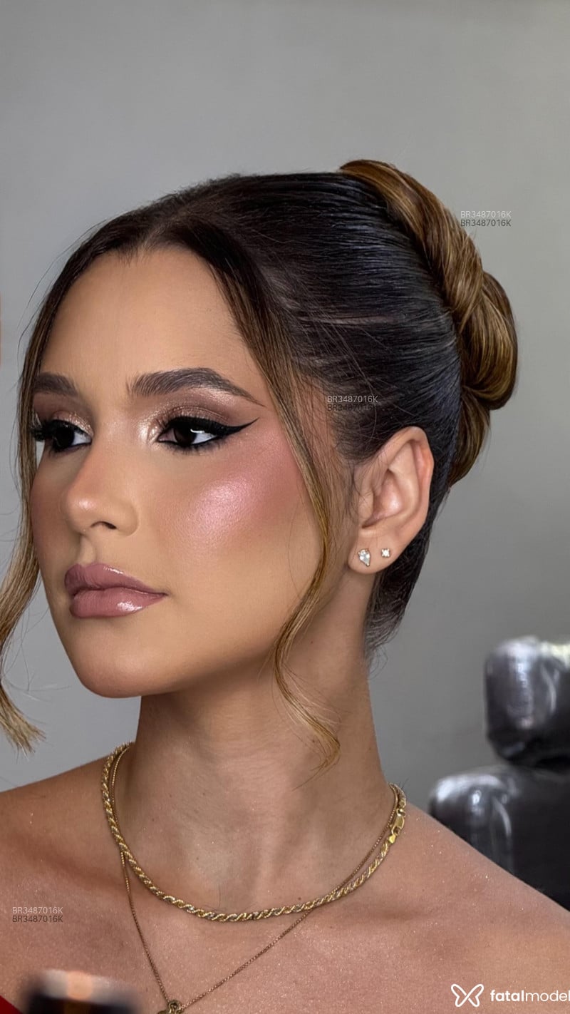 Acompanhante Ninaa - Feed
