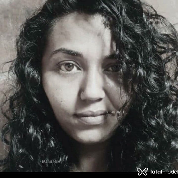 Acompanhante Preta - Feed