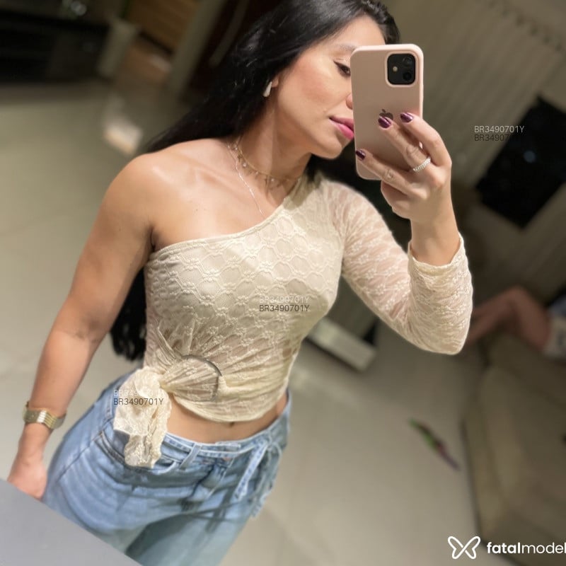 Acompanhante Estela - Feed