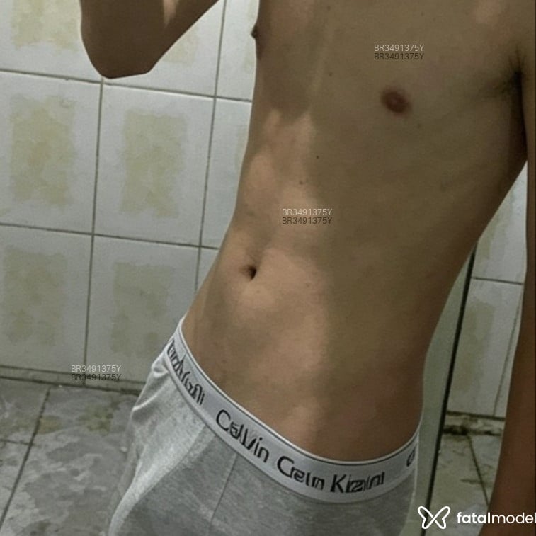 Acompanhante Henrique - Feed