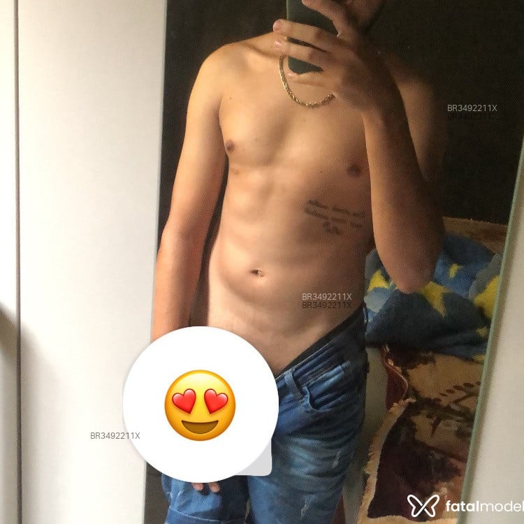 Acompanhante Onian - Feed