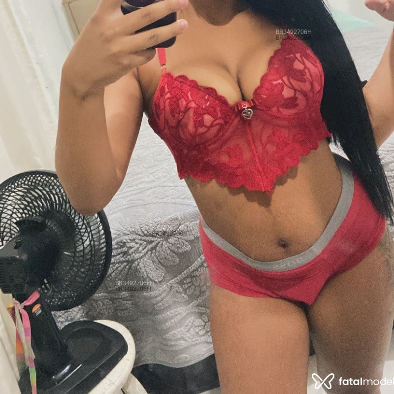 Acompanhante Ana Luiza - Feed