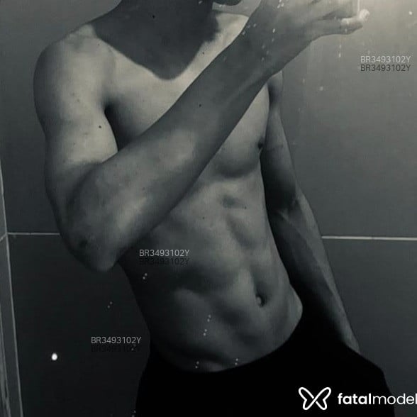 Acompanhante Felipe - Feed
