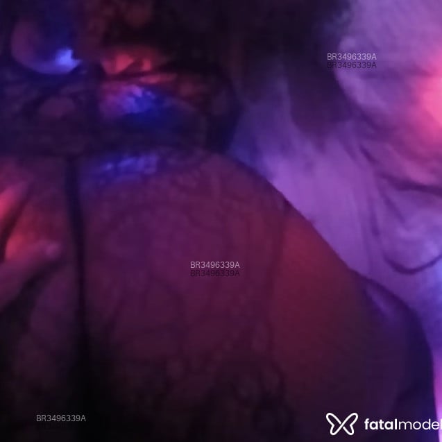 Acompanhante Safira - Feed