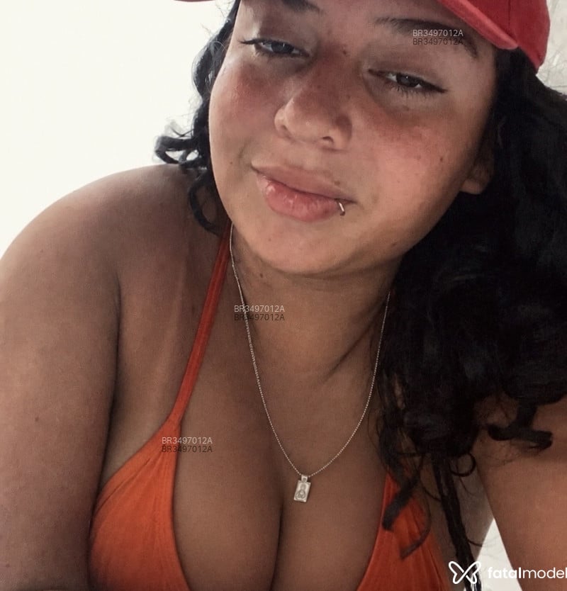 Acompanhante Annezinha - Feed